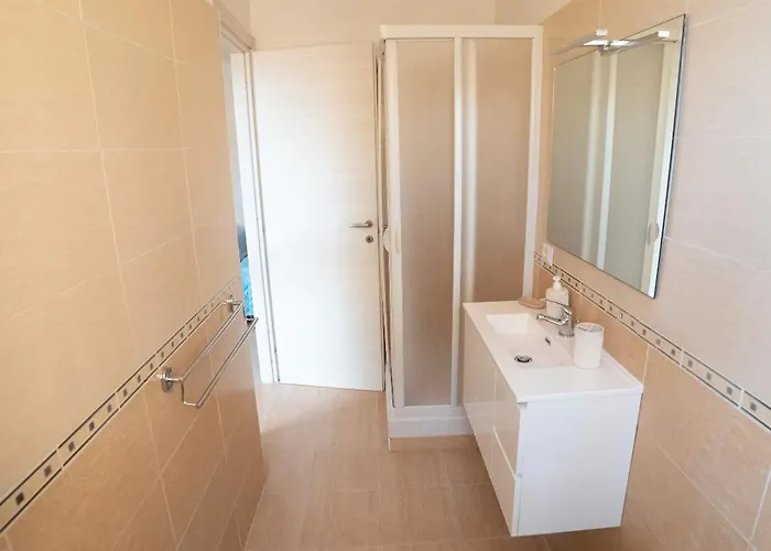 住宿加早餐酒店 L'eco Del Mare 阿格罗波利